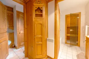 Le Cristal MB13 Mountain View, Pool, Parking & Free WiFi - Happy Rentals - Image 4