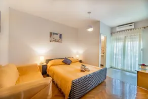 Family-friendly apartments with swimming pool Baska, Krk - 19432 - Image 3