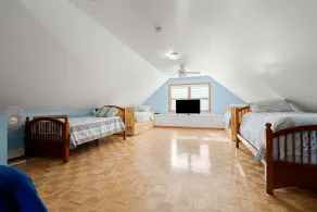 York Beach Getaway (Razzle Dazzle House) - Image 4