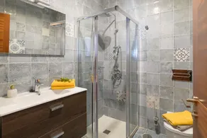Villa Papillon is a fabulous 4 bedroom, 4 bathroom villa with seaviews. - Image 5
