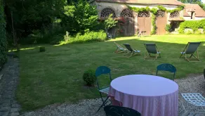 Familienschloss mit Teichen (40 ha) und Wäldern zwischen Fontainebleau und Sens - Image 5