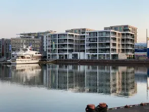 Bootshaus - first row, balcony, garden furniture, underfloor heating, elevator - Image 4