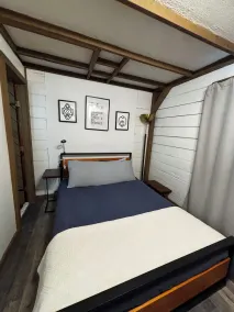 Creekside Cottage - Image 3