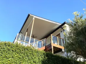 1 Hour from Sydney 500 meters to Terrigal beach, restaurants and night life. - Image 4