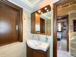 Traditional Fully Private Villa with Pool - Image 4