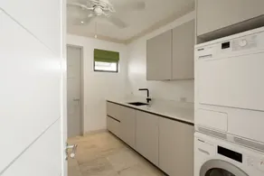 Dolphin Beach House (Reigate) by Fantasia Villas - Image 2