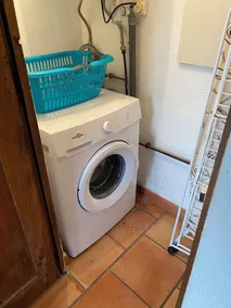 HOLIDAY RENTAL HOUSE, SWIMMING POOL, GARDEN FENCING, ANIMALS ACCEPTED, WIFI - Image 2