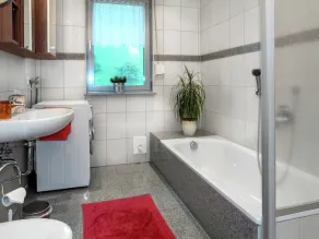 Cosy farmhouse apartment at the edge of the forest - Image 3