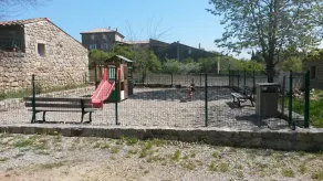 Ardèche, Les Vans, casa di carattere, animali domestici ammessi, internet gratuito - Image 2