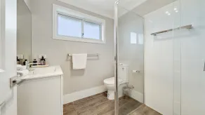 The Mountain House - Luxury 4BR Home l WiFi l Netflix l BBQ l Nespresso Machine - Image 5