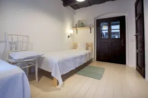 SEVEN PINES HOLIDAY HOUSE FOR HIDEAWAY - Image 5