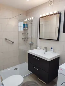 \"Un véritable havre de paix\" Appart spacieux, petit complexe, 300m de la plage - Image 2