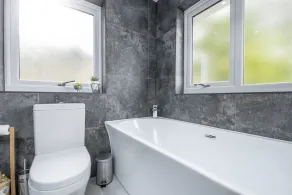 Luxury Accessible Holiday Home with Hot Tub & Views - Image 3