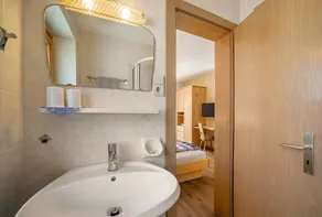 Apartamento estudio 'Apartment Typ C Haus Pöder' con vistas a la montaña - Image 3