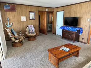 Diamond Lake Island Cabin - Image 2