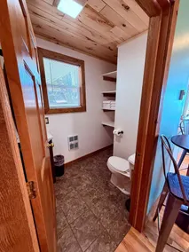 Harbor Beach House - Right on the Water, located D - Image 4
