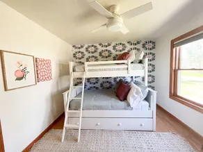 Relaxing Refuge: Lakefront Cottage - Image 5