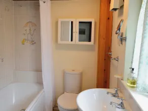 2 værelses bolig i Lerryn - Image 2