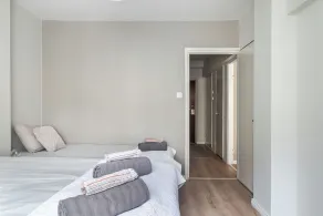Charming 1BR City Apartment with Great Location - Image 4