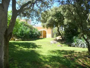 Villa dans domaine sécurisé de 3400m2 avec piscine - Image 5