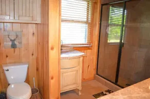 Waterfront Cabin on Lake Fork~private ramp, open-air dock & lift. Pet friendly! - Image 4