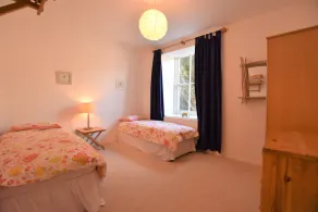 3 Bedroom, Seafront Open Plan Renovated Chapel Apartment, sleeps 6, Pet Friendly - Image 3