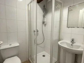 Comfortable House with Large Garden and Wifi Included - Image 2