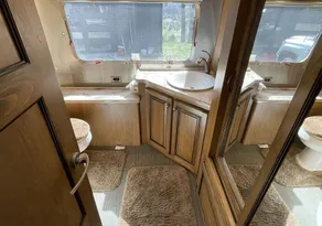 Airstream RV - Close to Nashville, yet tucked away from the bustle - Image 2