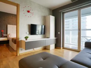 Apartment in Europe Square - Image 3