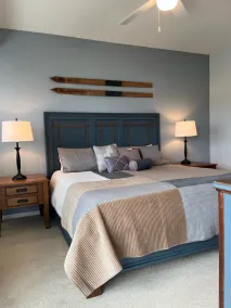 3 bed 2 bath Sleeps 8 Lakefront Main Channel views at the 1MM!  2 pools - Image 5