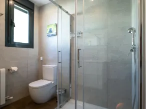 Modern vacation home, private pool, free WiFi, sea view - Image 3