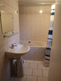 Fully equipped detached house, on a beautiful estate.  - Image 3