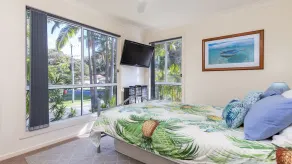 Pacific Palms - Image 3