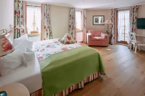 Kornberg junior suite with balcony, 28 sqm, bathroom with rain shower - Image 4