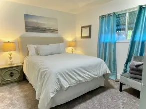 Enjoy Artisan Bread ❤️ Quiet Rambler + Historic Park, Firepit, Pets, 2 Car Garage - Image 5