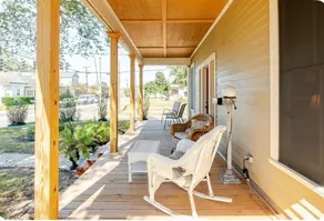 The Guest Room adj. suites: Two suites with queen beds 2 sofas and pullout sofa. - Image 2