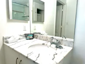 1BD beautiful view, free parking - Image 5