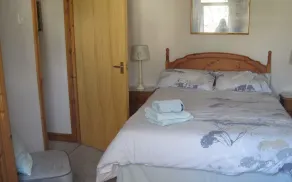 Selbständige Erdgeschosswohnung - Image 2