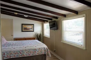 Ahhh, Relax in this Furnished, Clean and Quiet Lake House. Great 5 star reviews. - Image 3