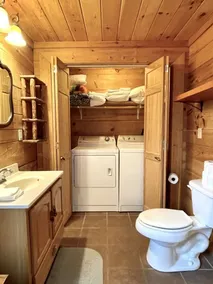 Romantic Laurel Wood Home with Private Hot Tub - Image 4