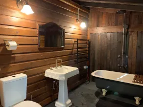 Garden Studio cabin Self contained with external bathroom - Image 2