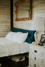 Romantic Waterfront Cabin on the River near Possum Kingdom Lake - Image 3