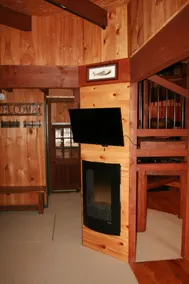 Year Round Mountain Home -HOT TUB- Walking Distance to South Ridge Lodge - Image 2