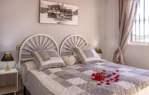 Cozy Apartment In Torrevieja With Wifi - Image 5