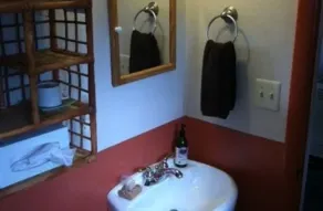 Elden Trails Bed and Breakfast - Image 2