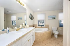 Lake front, Near Beach, AC, WiFi, Pet Friendly near Bike Path - Image 5