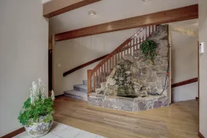 Spacious mountain home - Image 2