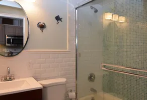Linens Provided One Bedroom Condo Downtown Walk Everywhere - Image 2