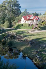 CRABTREE RIVERFRONT COTTAGES 2 cottages EMILY & ELIZA COTTAGES Beautiful riverfront peaceful location RELAX & ENJOY - Image 3