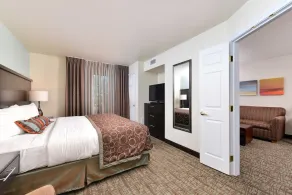 1 Bedroom | Indoor Pool + Hot Tub, Free Breakfast - Image 4